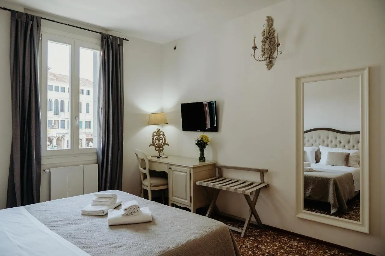 Guest house Palazzetto Barnaba Hotel Venice Italy