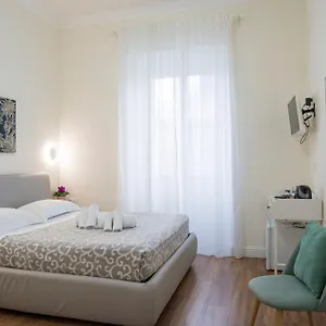 https://francy-guest-house.it-romehotels.com