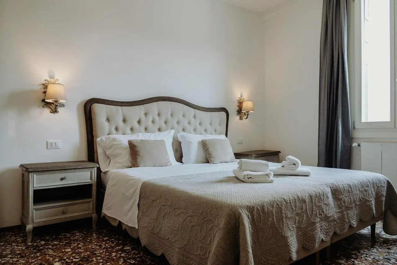 Palazzetto Barnaba Otel Venedik 0*,  İtalya