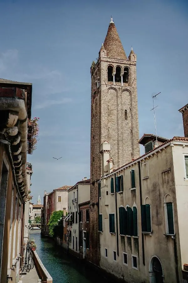 Konukevi Palazzetto Barnaba Otel Venedik